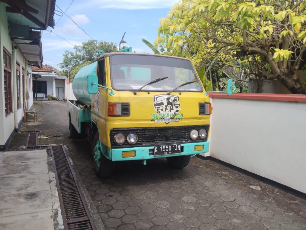 sedot wc pati7